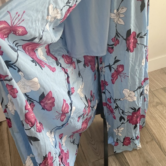 FAVLUX Maxi Dress, NWT, Blue Floral, Large - Picture 3 of 10